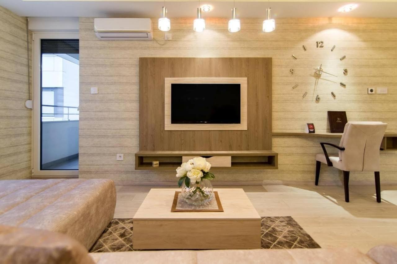 Apartmani Eleganza & La Vista Novi Sad Bagian luar foto