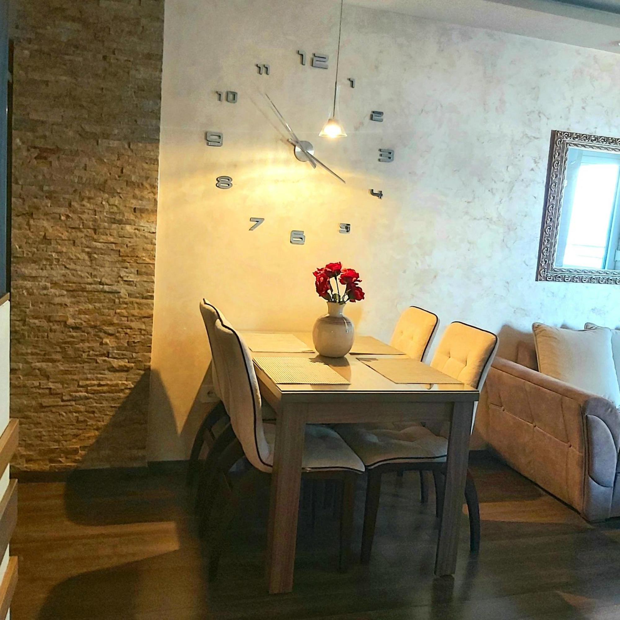 Apartmani Eleganza & La Vista Novi Sad Bagian luar foto