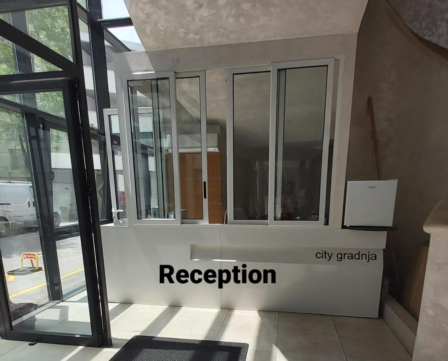Apartmani Eleganza & La Vista Novi Sad Bagian luar foto
